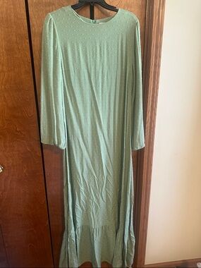 Women’s Long Sage Green Swiss Dot Maxi Dress